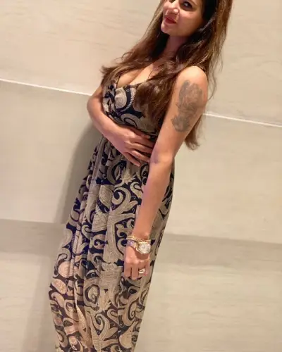 Abdasa Escort